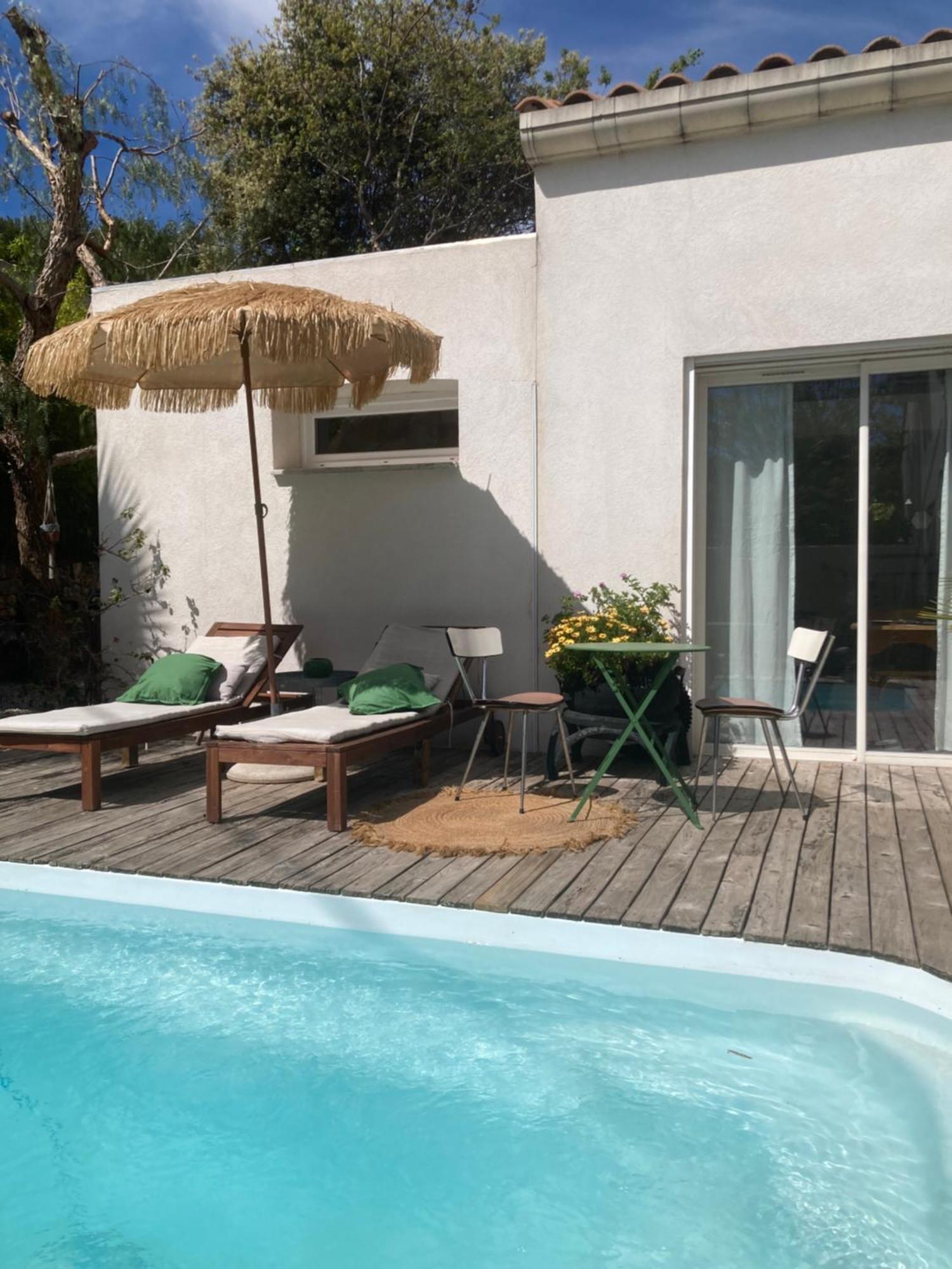 Maison D Hotes La Villa Madeleine Sanary-sur-Mer Exterior photo